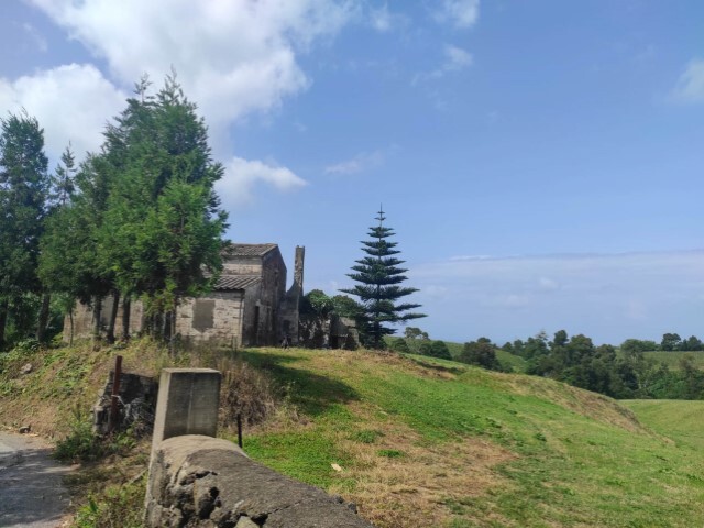 Ruina T1 - Santa Brbara, Ribeira Grande, Ilha de S.Miguel - Imagem grande