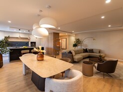 Apartamento T5 - Afonsoeiro, Montijo, Setbal