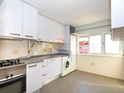 Apartamento T2 - Alto do Seixalinho, Barreiro, Setbal