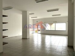 Loja - Oliveira de Azemeis, Oliveira de Azem�is, Aveiro
