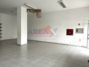 Loja - Oliveira de Azemeis, Oliveira de Azem�is, Aveiro - Miniatura: 1/7
