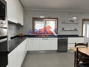 Moradia T3 - Mosteir, Santa Maria da Feira, Aveiro - Miniatura: 2/9
