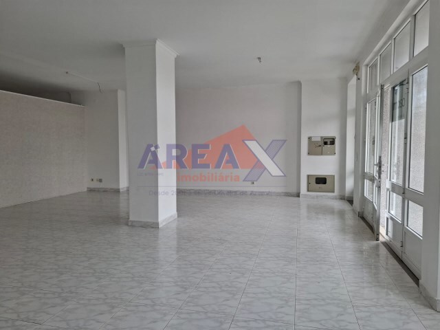 Loja - Oliveira de Azemeis, Oliveira de Azeméis, Aveiro - Imagem grande