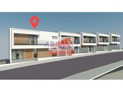 Moradia T3 - Oliveira de Azemeis, Oliveira de Azemis, Aveiro - Miniatura: 1/9