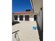 Moradia T3 - Oliveira de Azemeis, Oliveira de Azemis, Aveiro - Miniatura: 1/9
