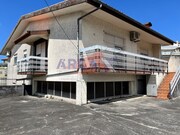 Moradia T3 - Oliveira de Azemeis, Oliveira de Azemis, Aveiro - Miniatura: 1/9
