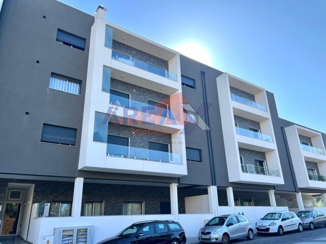 Apartamento T2 - Oliveira de Azemeis, Oliveira de Azem�is, Aveiro - Imagem grande
