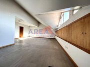 Prdio - Oliveira de Azemeis, Oliveira de Azemis, Aveiro - Miniatura: 3/9