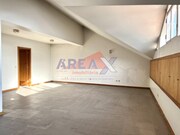 Prdio - Oliveira de Azemeis, Oliveira de Azemis, Aveiro - Miniatura: 4/9
