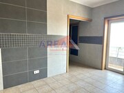 Apartamento T2 - Oliveira de Azemeis, Oliveira de Azem�is, Aveiro - Miniatura: 7/9