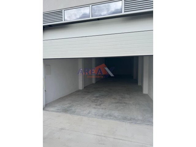 Garagem - Oliveira de Azemeis, Oliveira de Azeméis, Aveiro - Imagem grande