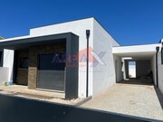 Moradia T3 - Oliveira de Azemeis, Oliveira de Azem�is, Aveiro - Miniatura: 2/9
