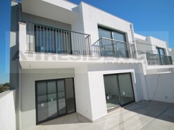 Moradia T3 - Alcantarilha, Silves, Faro (Algarve)