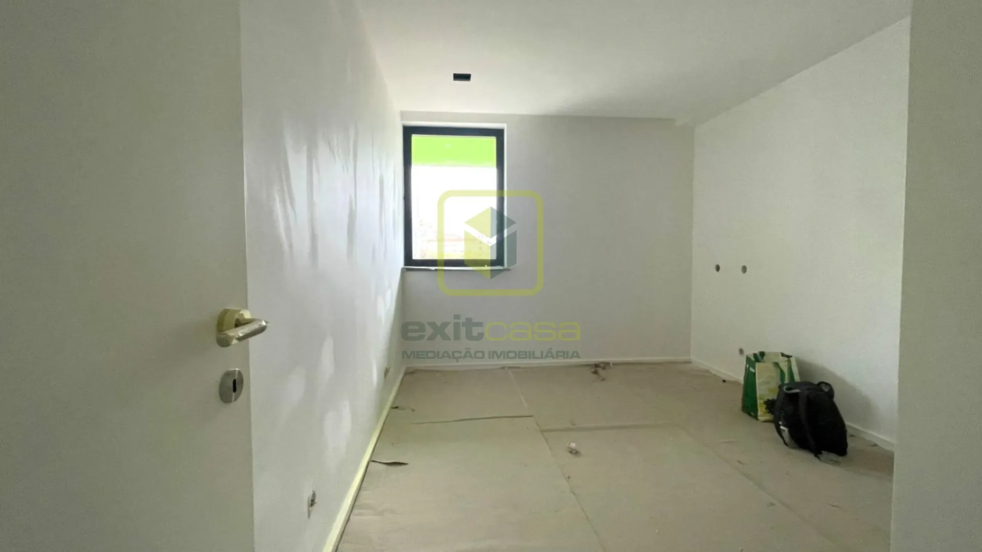 Apartamento T2 - Gl�ria, Aveiro, Aveiro - Miniatura: 9/9
