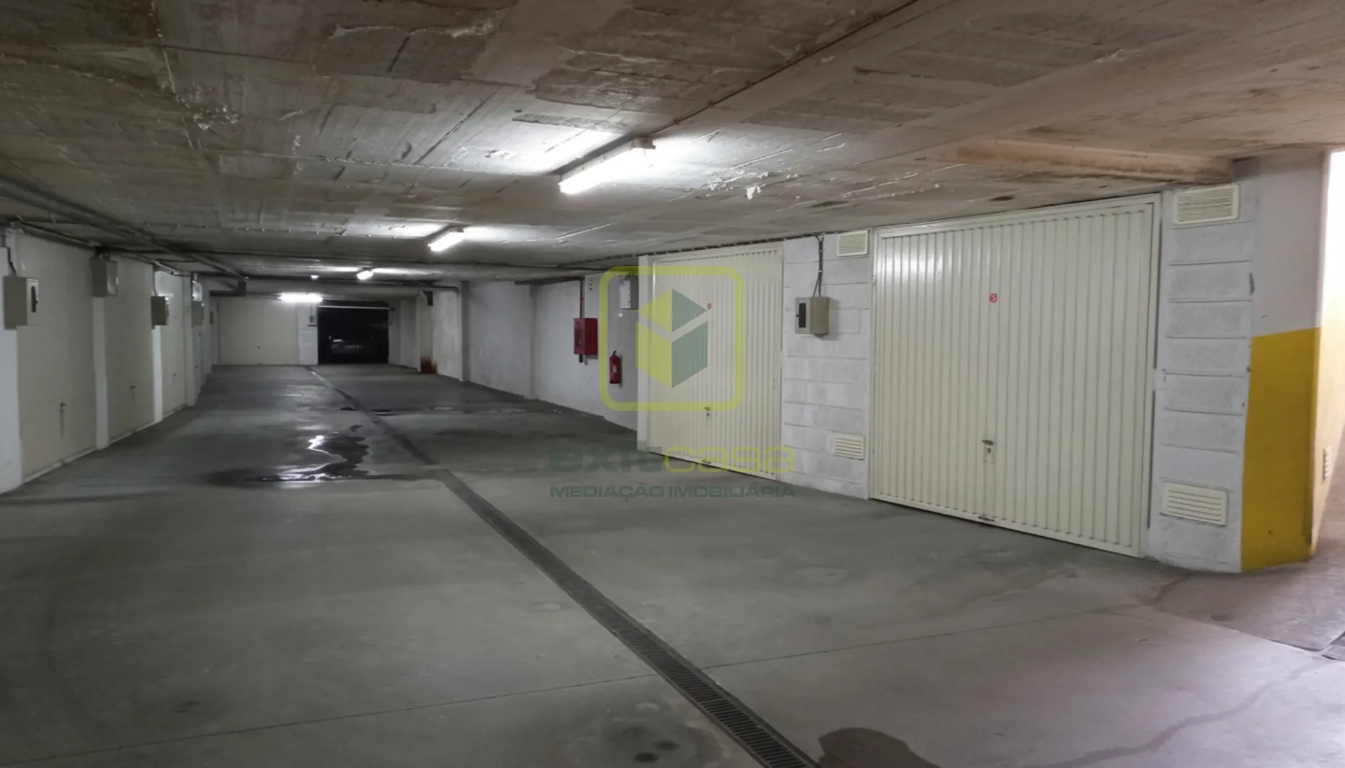 Garagem T0 - Buarcos, Figueira da Foz, Coimbra - Miniatura: 4/6