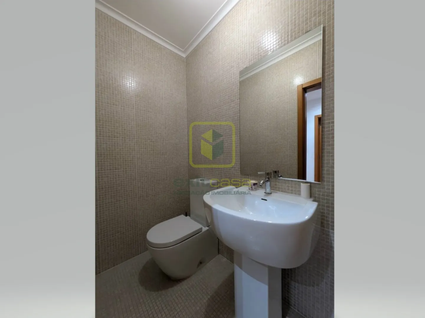 Apartamento T2 - S�o Bernardo, Aveiro, Aveiro - Miniatura: 7/9