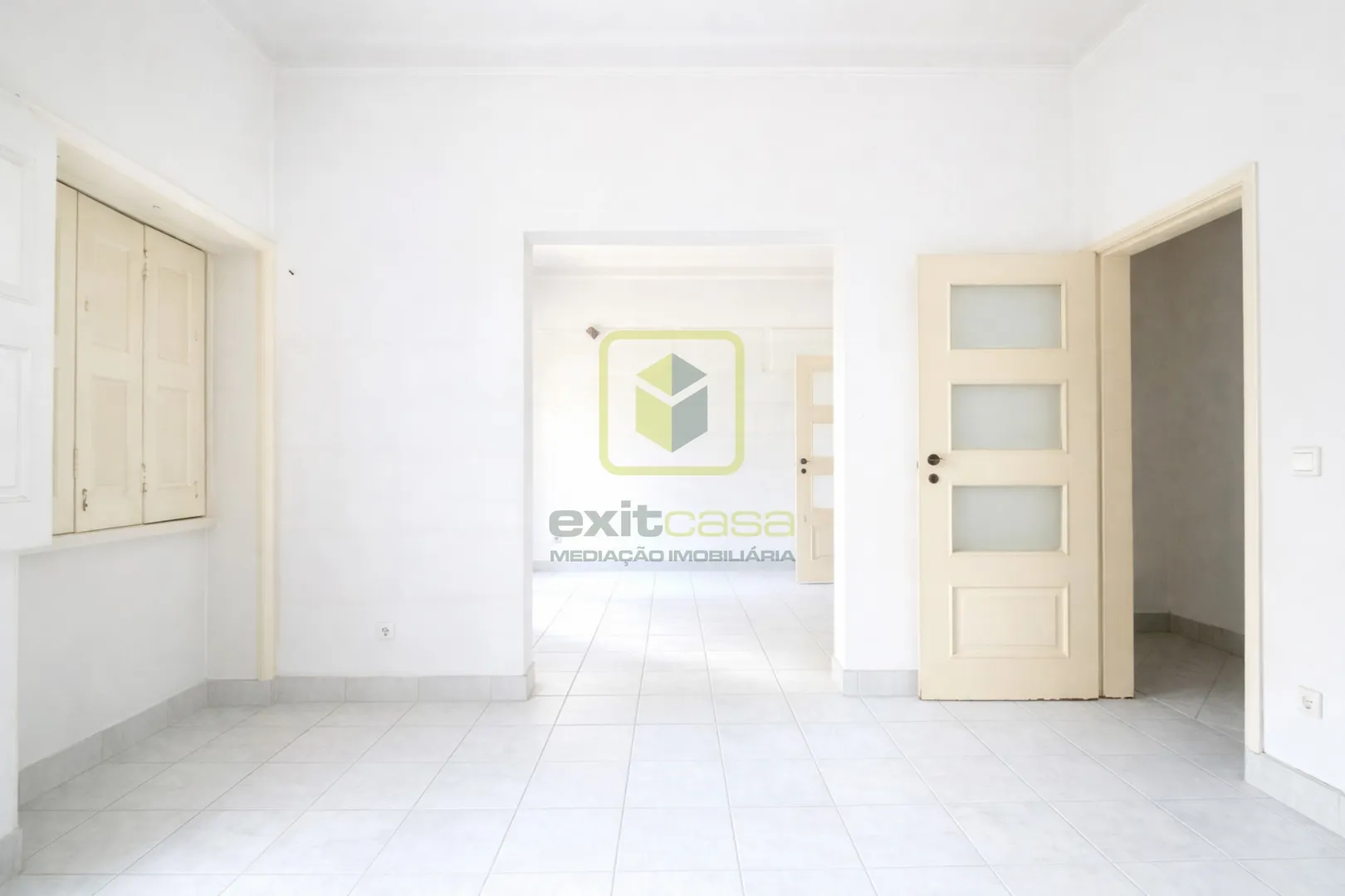 Apartamento T5 - Gl�ria, Aveiro, Aveiro - Miniatura: 1/9