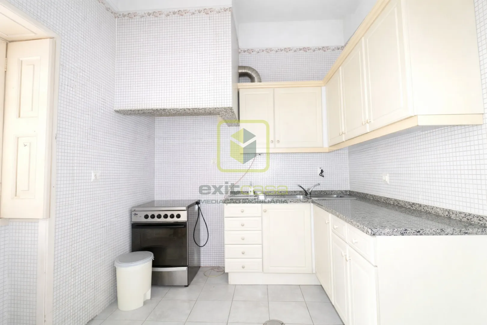 Apartamento T5 - Gl�ria, Aveiro, Aveiro - Miniatura: 2/9