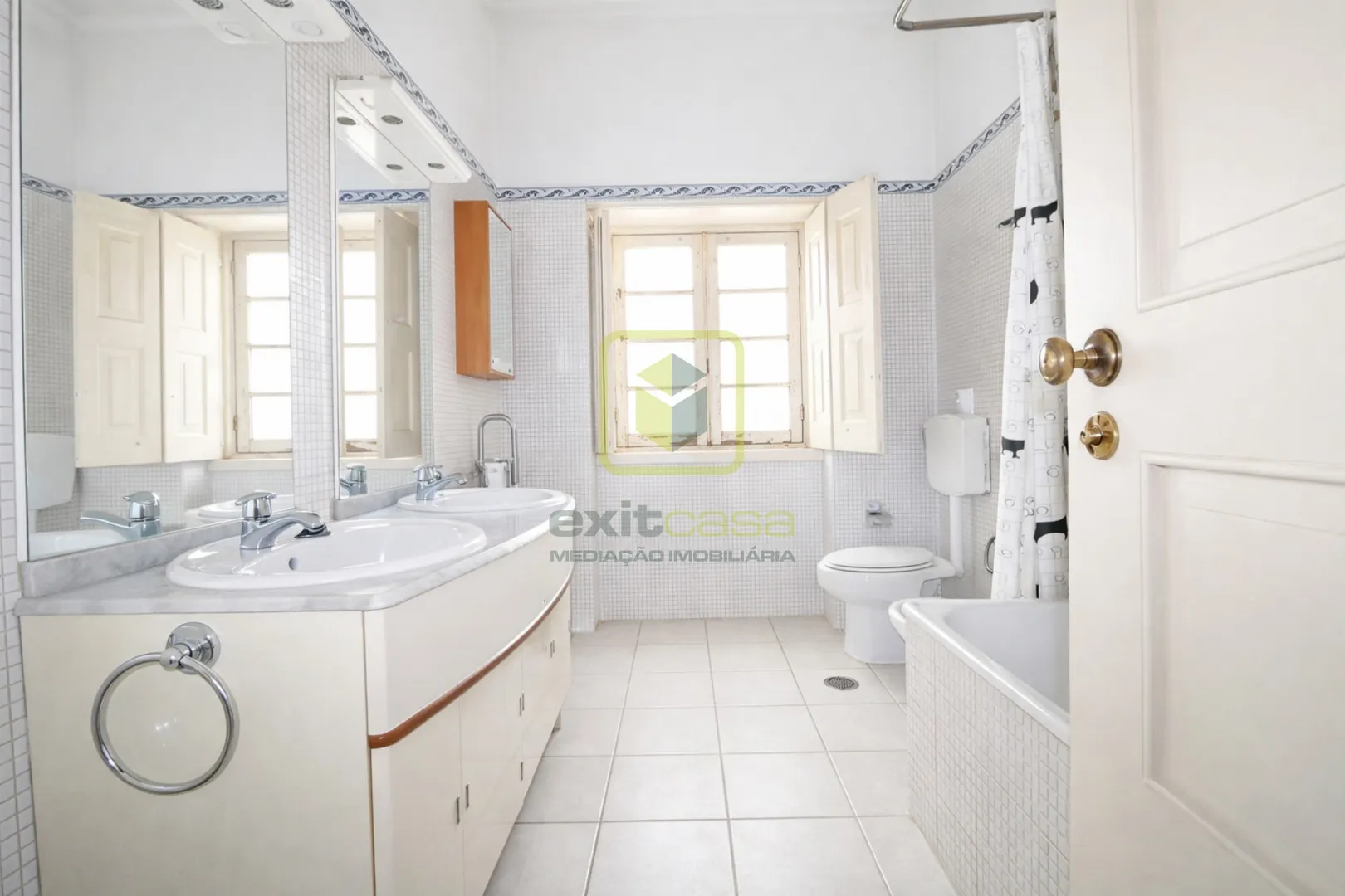 Apartamento T5 - Gl�ria, Aveiro, Aveiro - Miniatura: 5/9