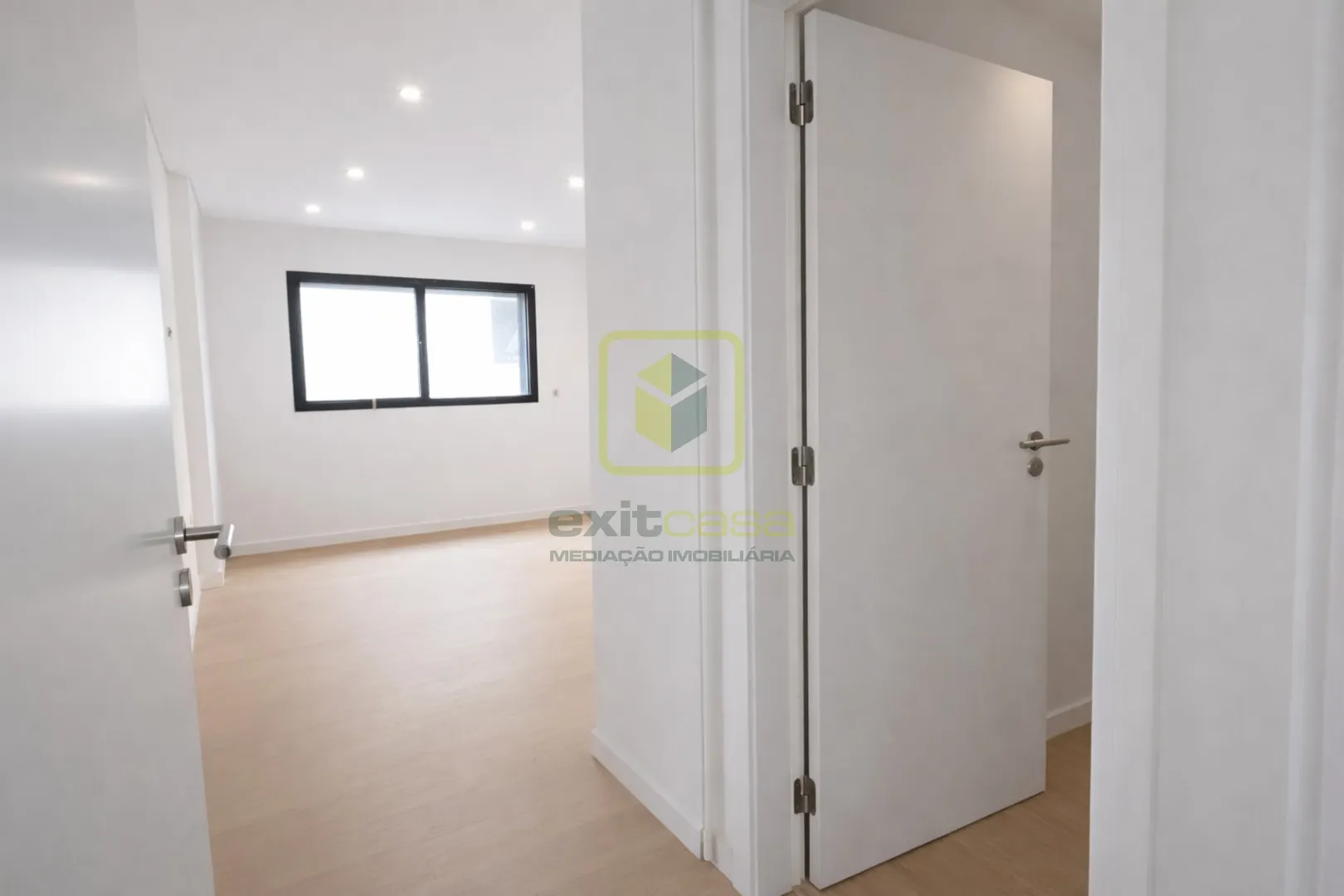 Apartamento T2 - Esgueira, Aveiro, Aveiro - Miniatura: 5/9