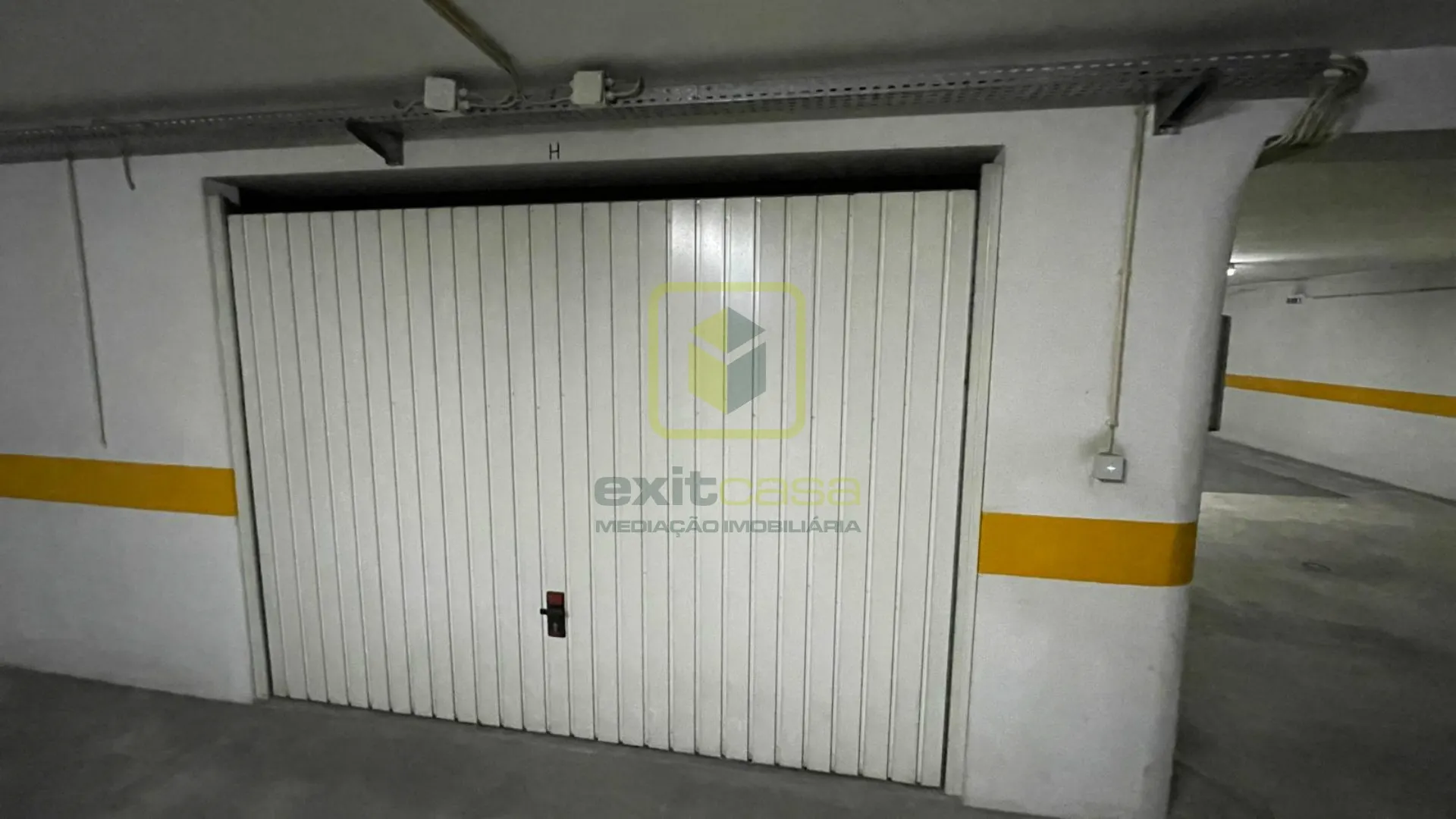 Garagem T0 - Gl�ria, Aveiro, Aveiro - Miniatura: 4/9