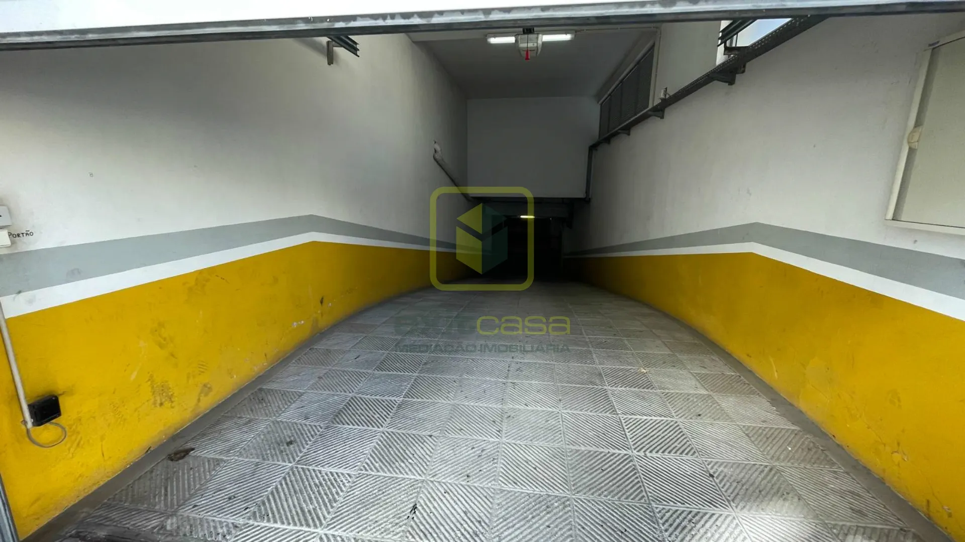 Garagem T0 - Gl�ria, Aveiro, Aveiro - Miniatura: 5/9