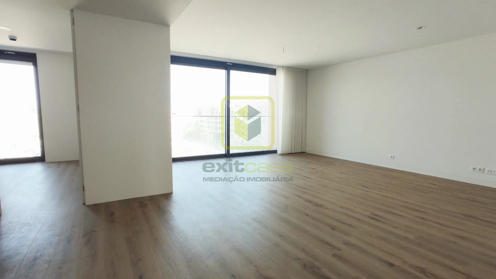 Apartamento T3 - Gl�ria, Aveiro, Aveiro - Miniatura: 1/9