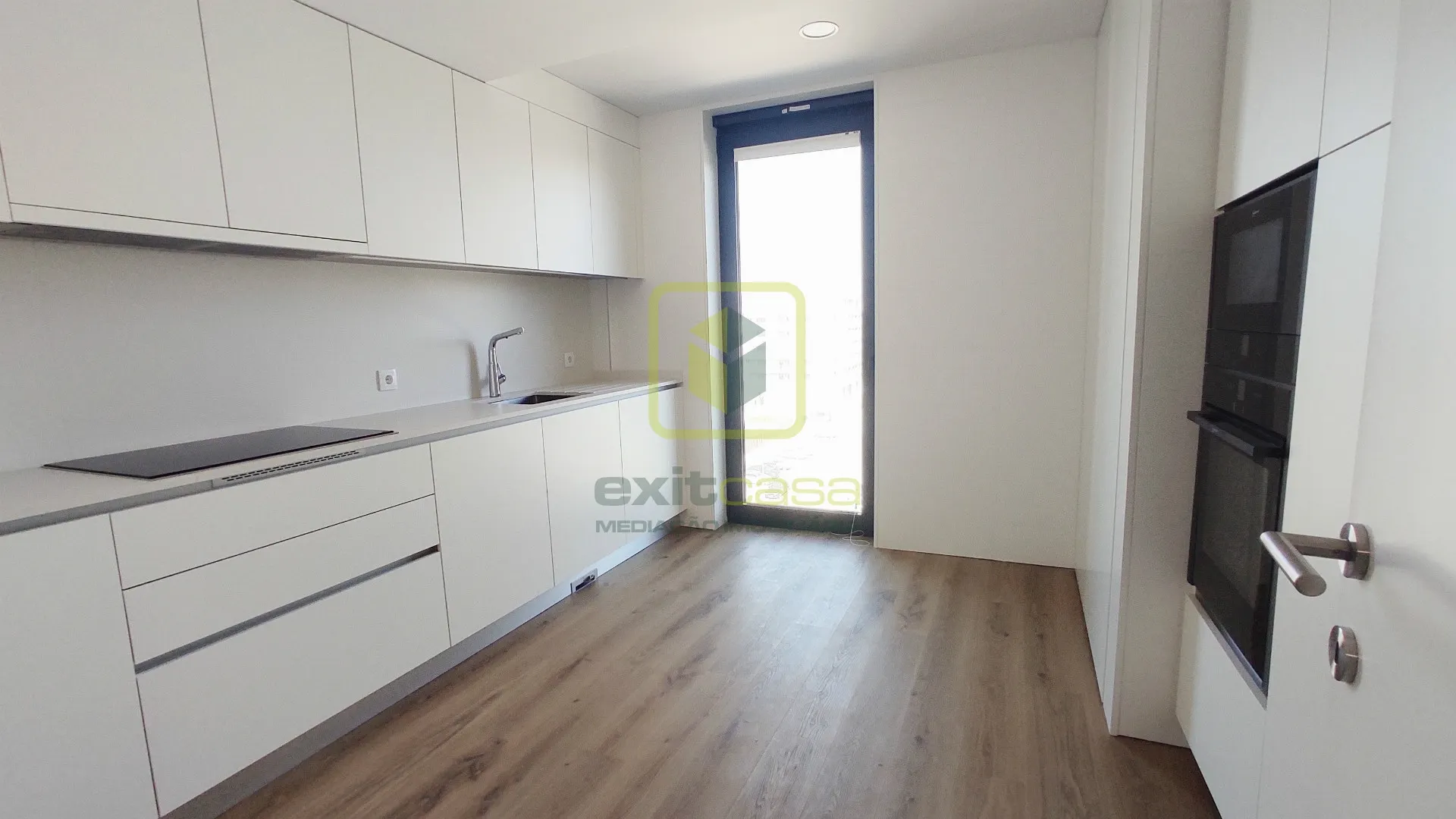 Apartamento T3 - Gl�ria, Aveiro, Aveiro - Miniatura: 2/9