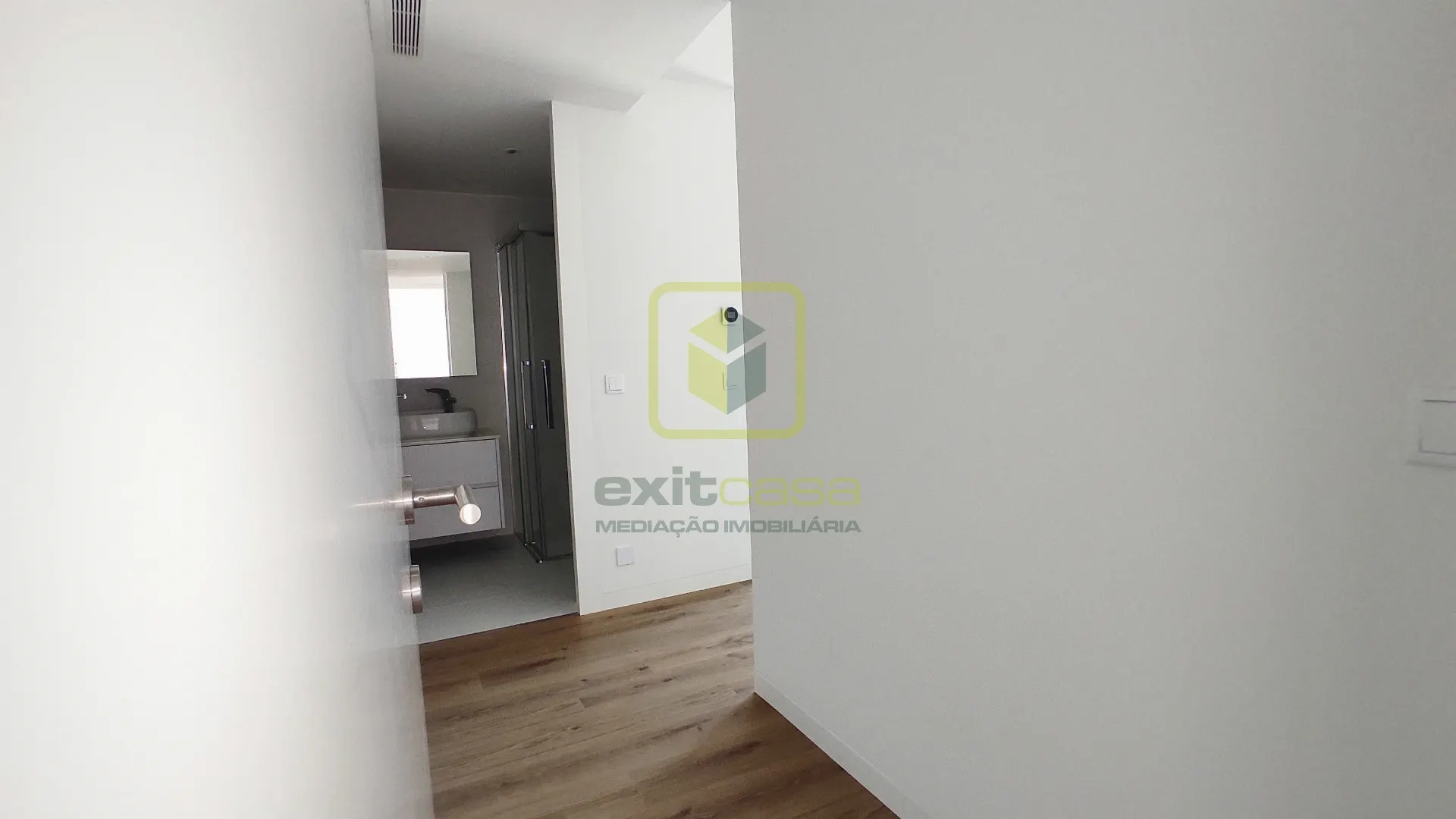 Apartamento T3 - Gl�ria, Aveiro, Aveiro - Miniatura: 3/9