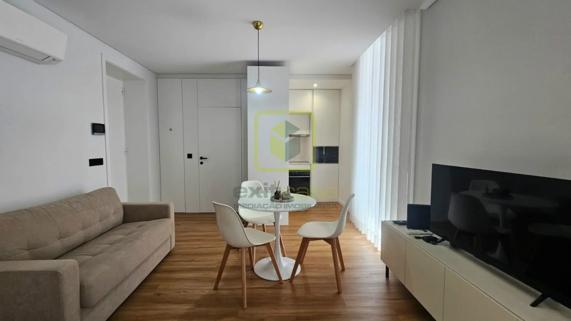 Apartamento T0 - Gl�ria, Aveiro, Aveiro