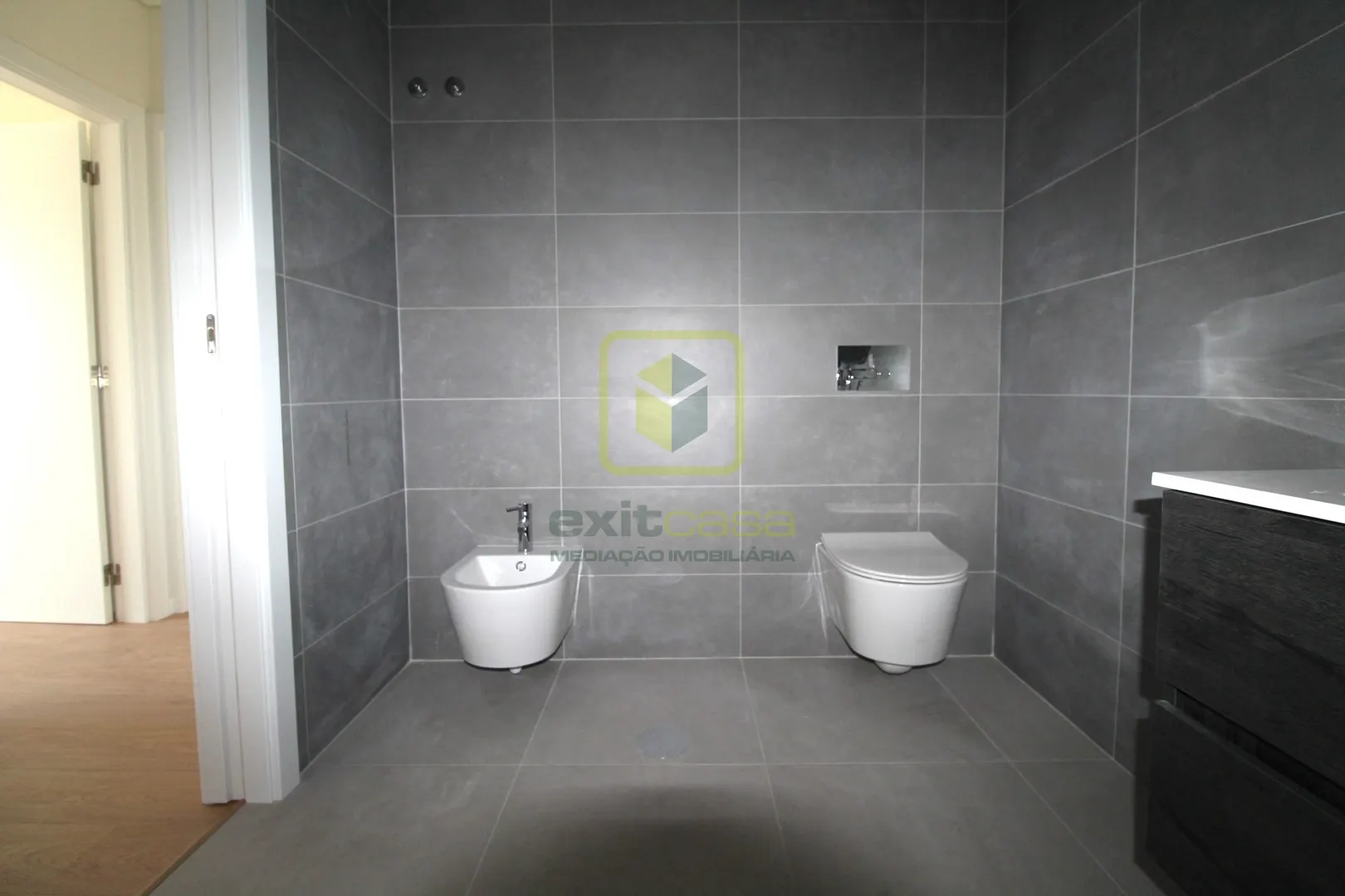 Apartamento T1 - Gl�ria, Aveiro, Aveiro - Miniatura: 6/9