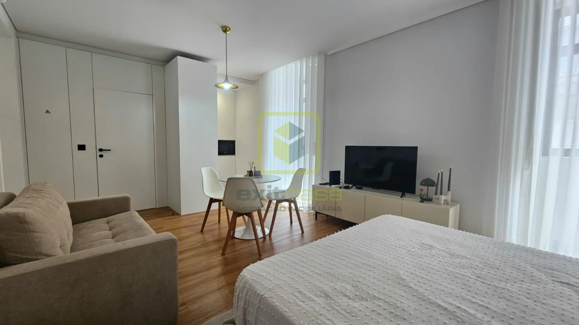 Apartamento T0 - Gl�ria, Aveiro, Aveiro - Miniatura: 1/9