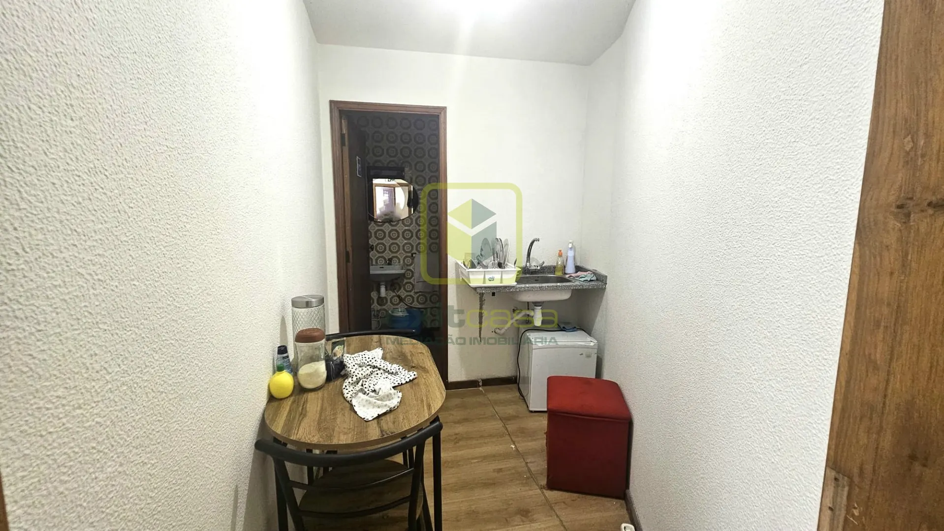 Loja T0 - Gl�ria, Aveiro, Aveiro - Miniatura: 6/9