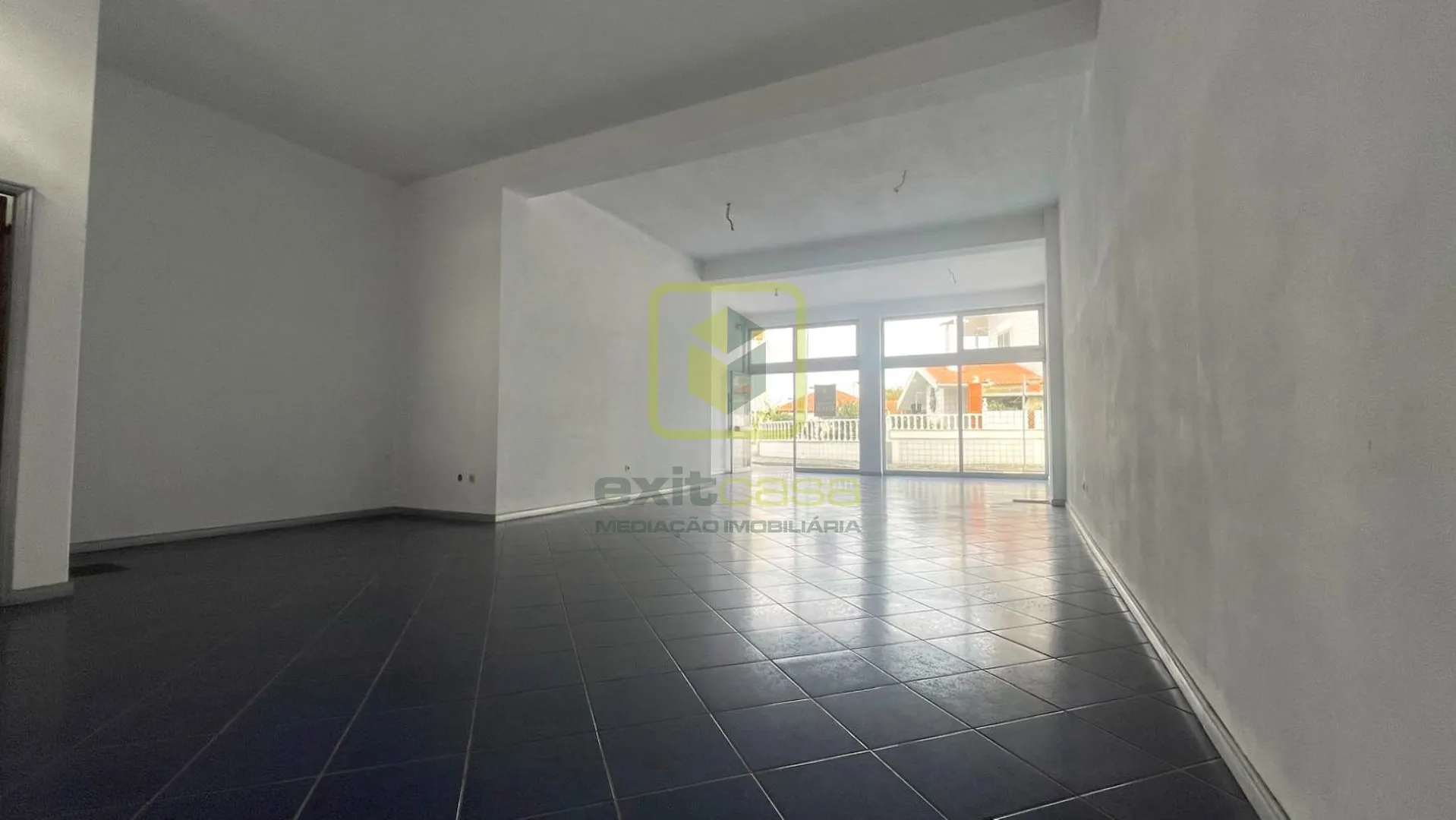 Loja T0 - S�o Bernardo, Aveiro, Aveiro - Miniatura: 1/9