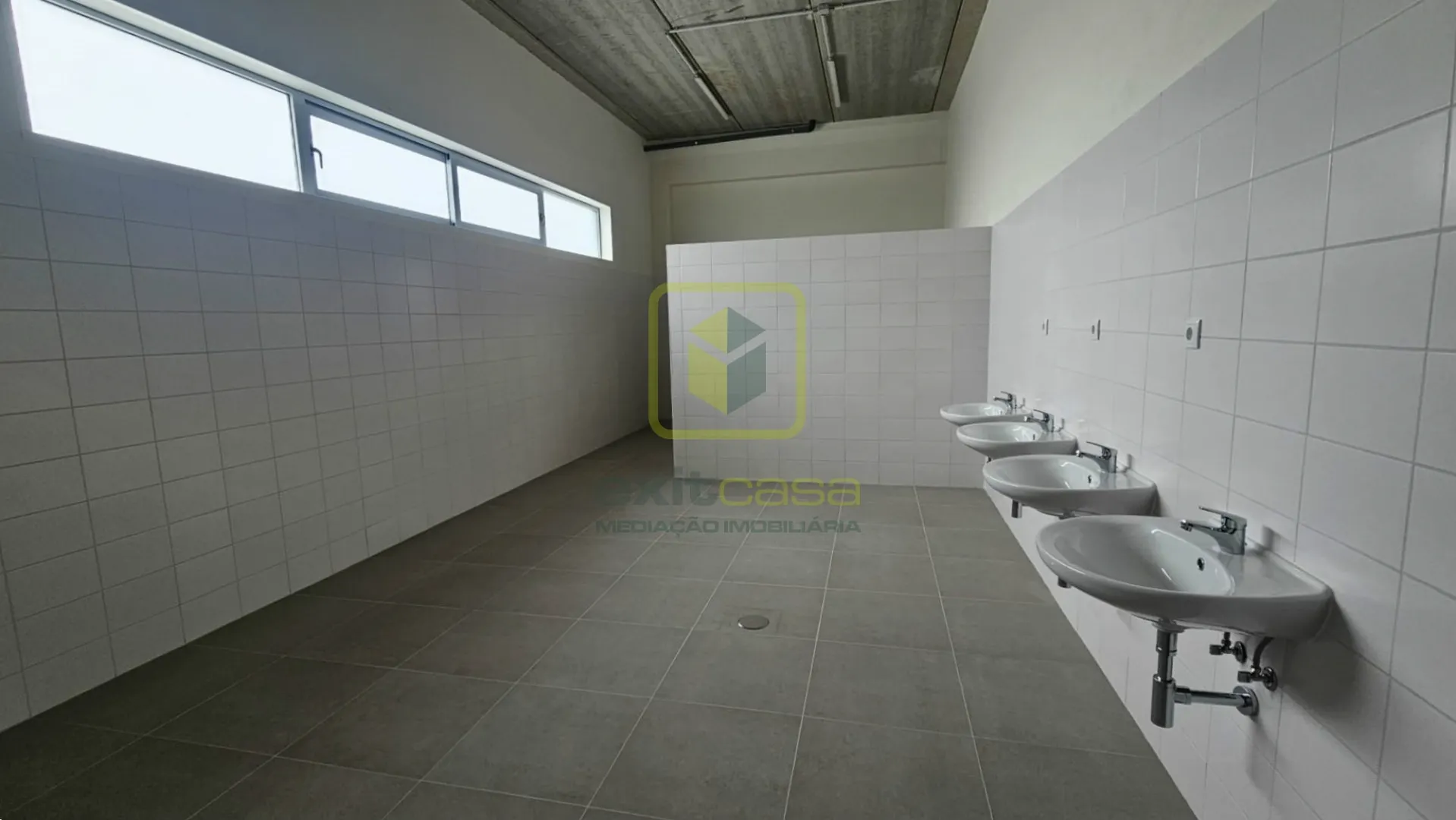 Armaz�m T0 - S�sa, Vagos, Aveiro - Miniatura: 9/9