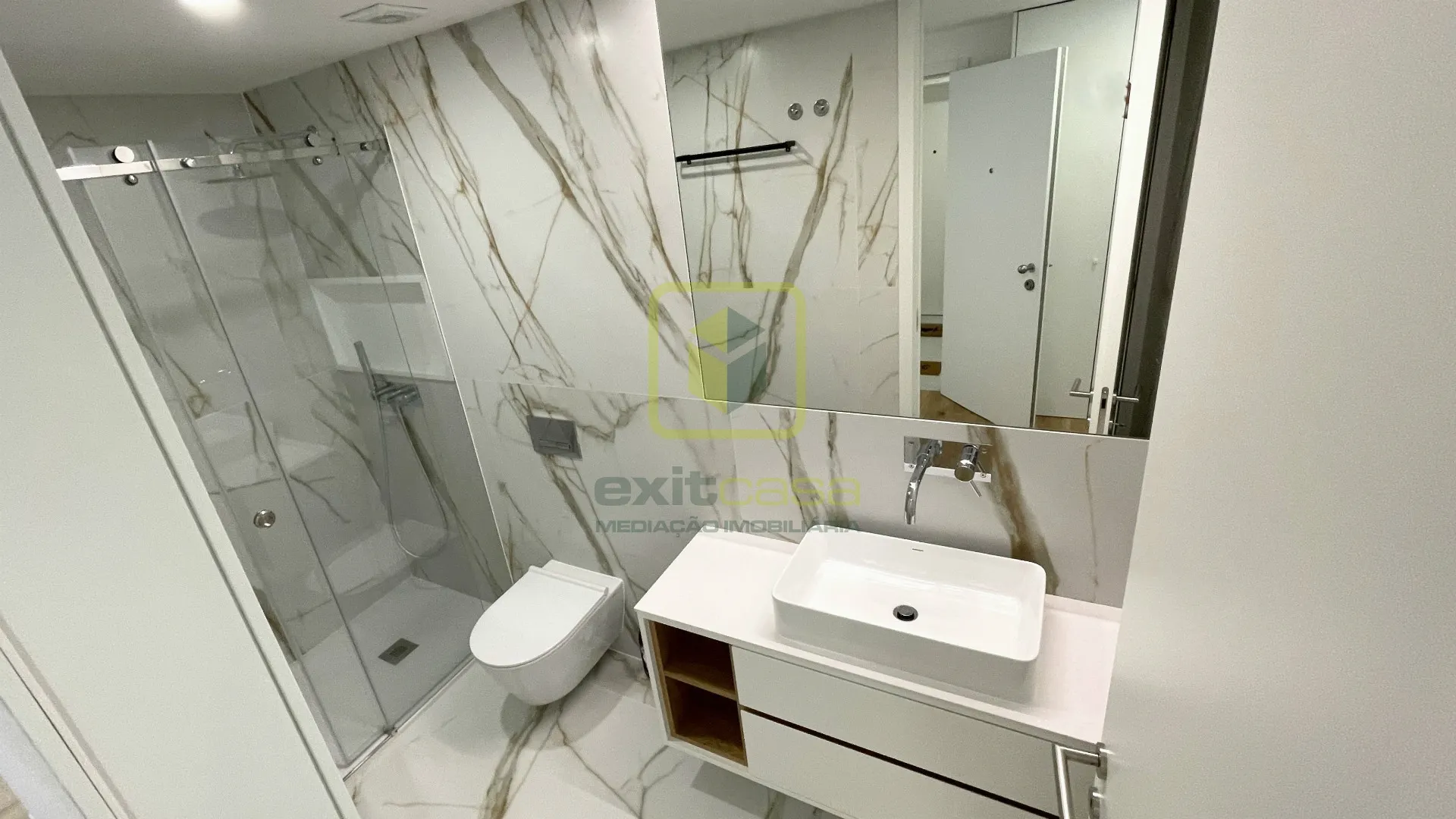 Apartamento T2 - Gl�ria, Aveiro, Aveiro - Miniatura: 7/9