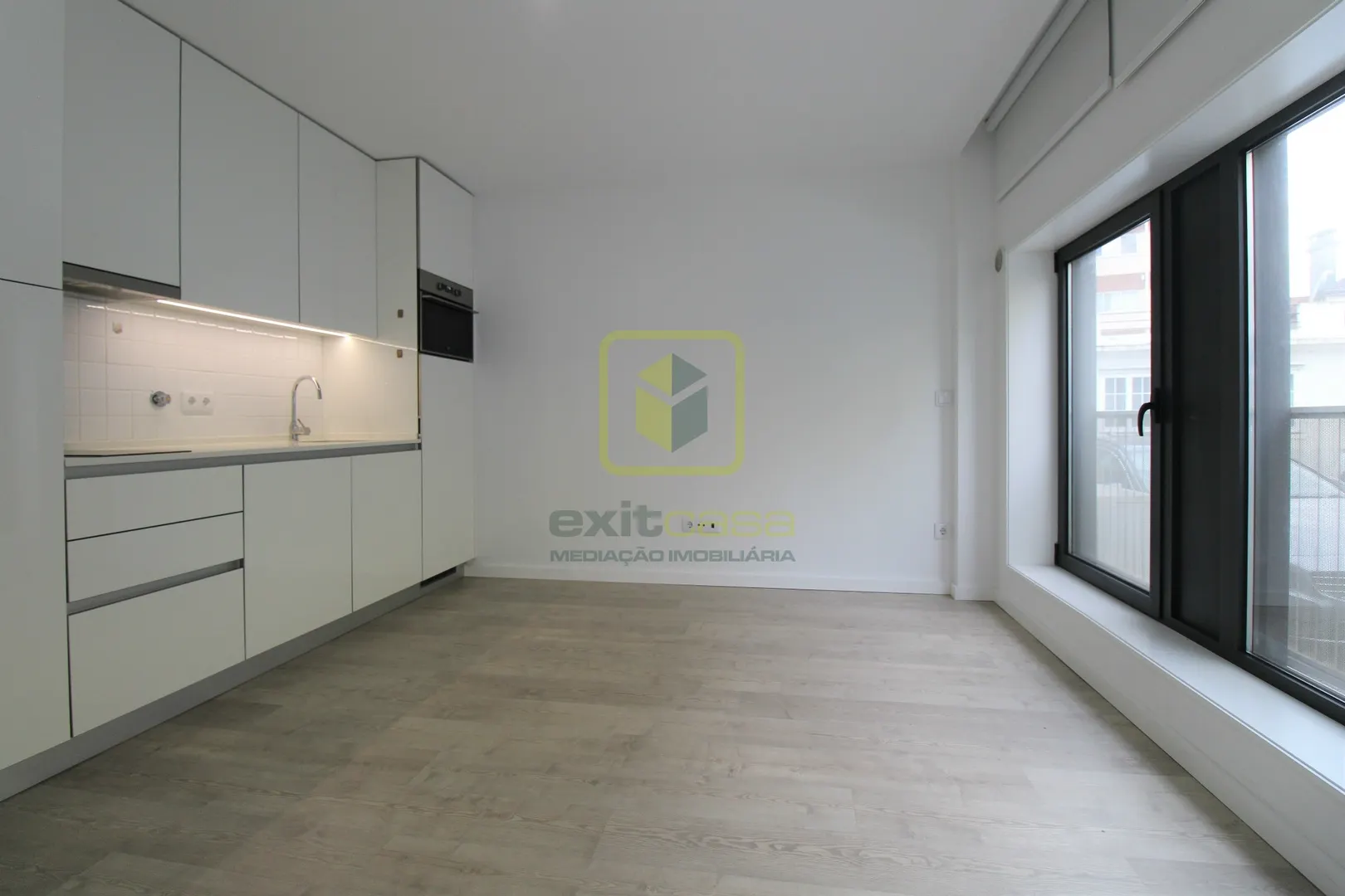 Apartamento T1 - Gl�ria, Aveiro, Aveiro - Miniatura: 1/9