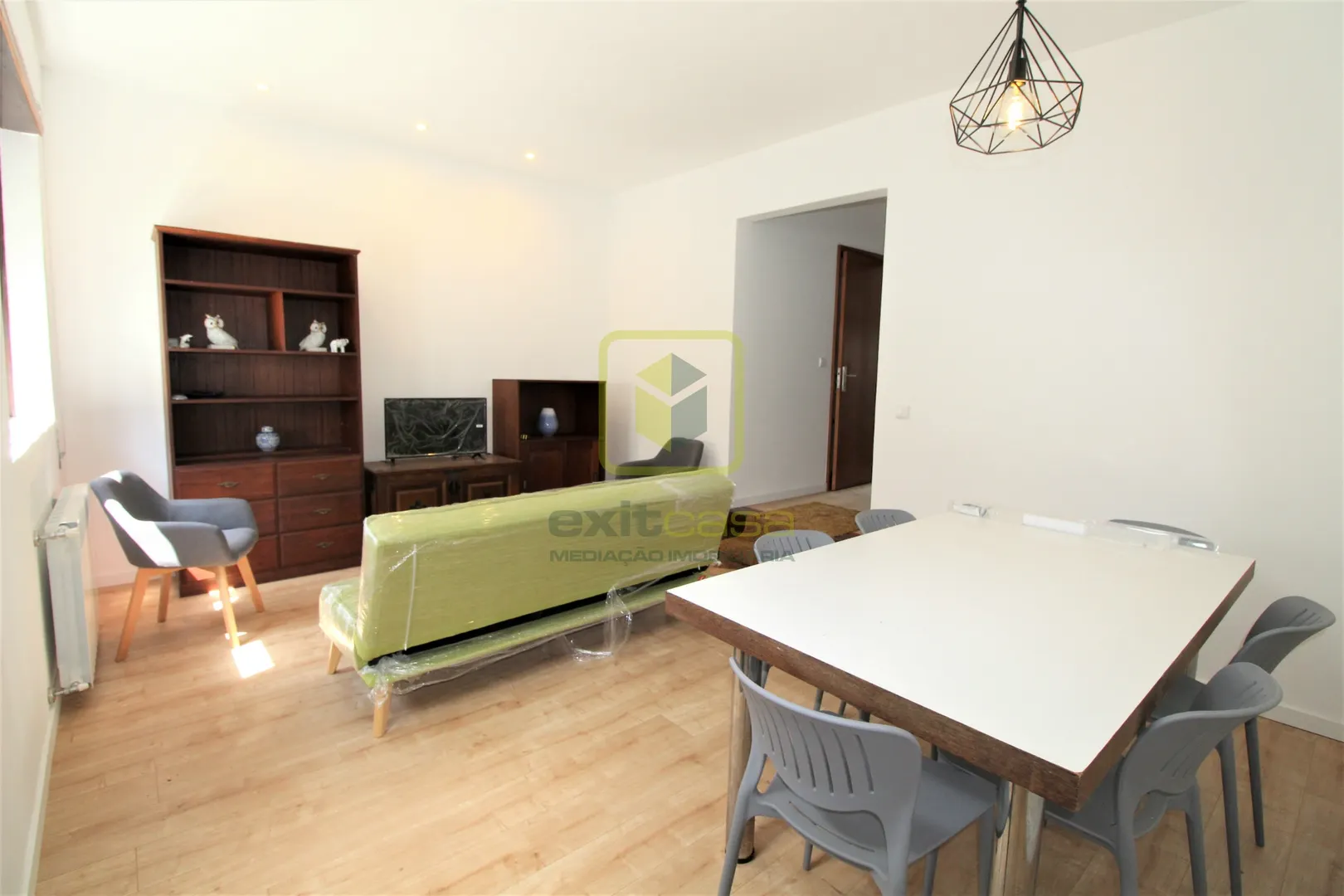 Quarto T5 - Gl�ria, Aveiro, Aveiro - Miniatura: 4/8