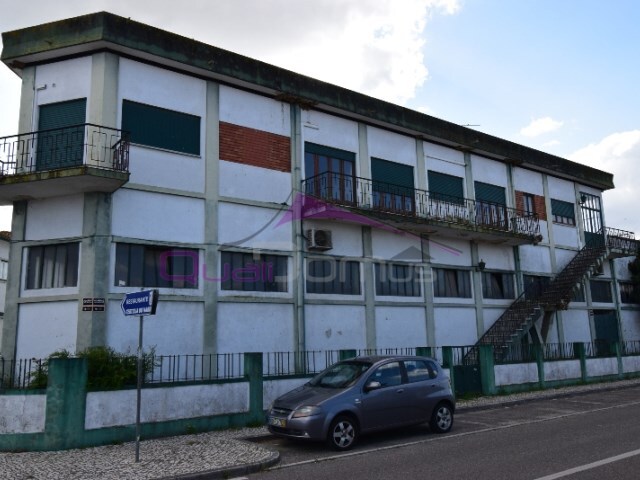 Armazm - Riachos, Torres Novas, Santarm - Imagem grande