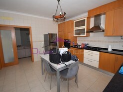 Moradia T4 - Nossa Senhora de Ftima, Entroncamento, Santarm