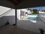 Moradia - Vila Nova da Barquinha, Vila Nova da Barquinha, Santarm - Miniatura: 1/6