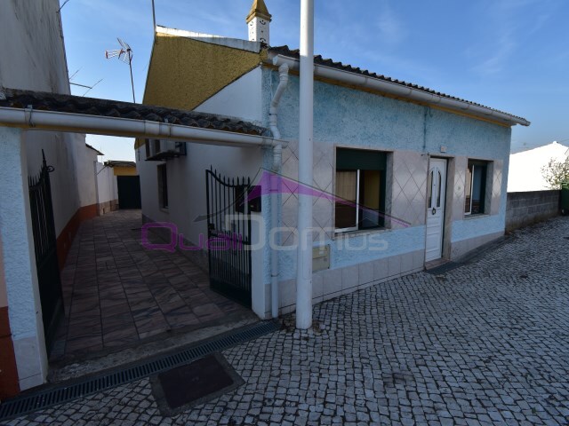 Moradia T3 - Atalaia, Vila Nova da Barquinha, Santar�m - Imagem grande