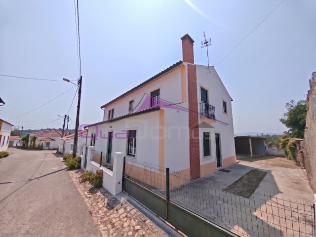 Moradia T4 - Olaia, Torres Novas, Santar�m - Imagem grande