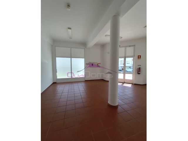 Loja - Nossa Senhora de F�tima, Entroncamento, Santar�m - Imagem grande