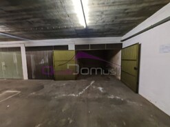 Garagem - Nossa Senhora de Ftima, Entroncamento, Santarm