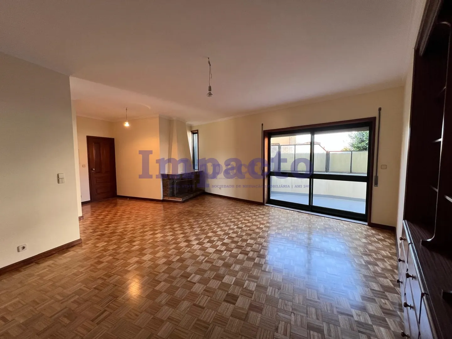 Apartamento T3 - So Joo da Madeira, So Joo da Madeira, Aveiro