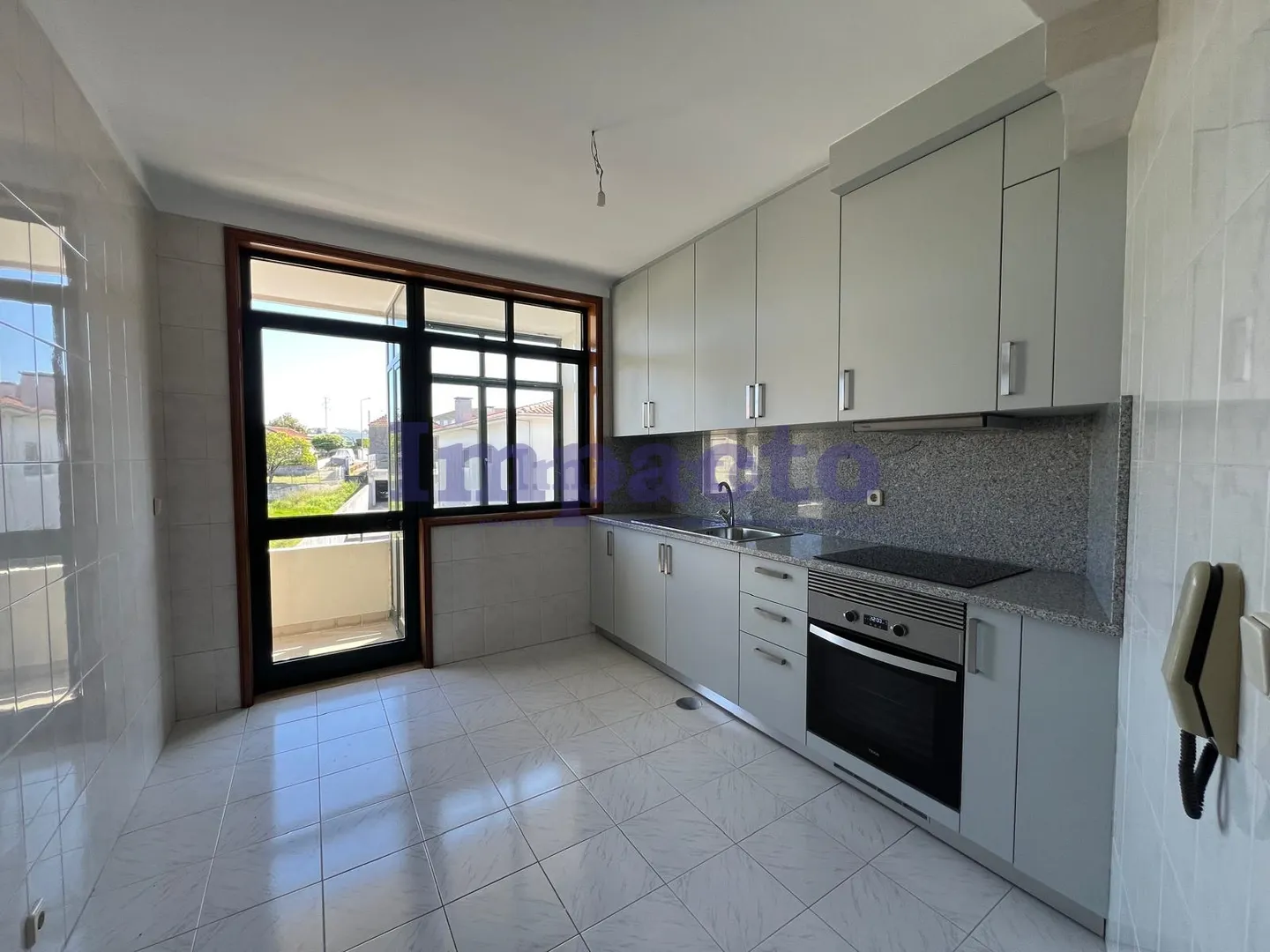 Apartamento T3 - So Joo da Madeira, So Joo da Madeira, Aveiro - Miniatura: 1/9