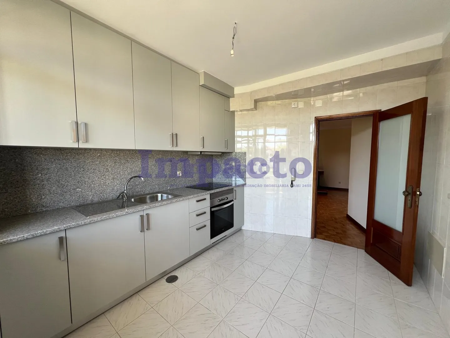 Apartamento T3 - So Joo da Madeira, So Joo da Madeira, Aveiro - Miniatura: 6/9