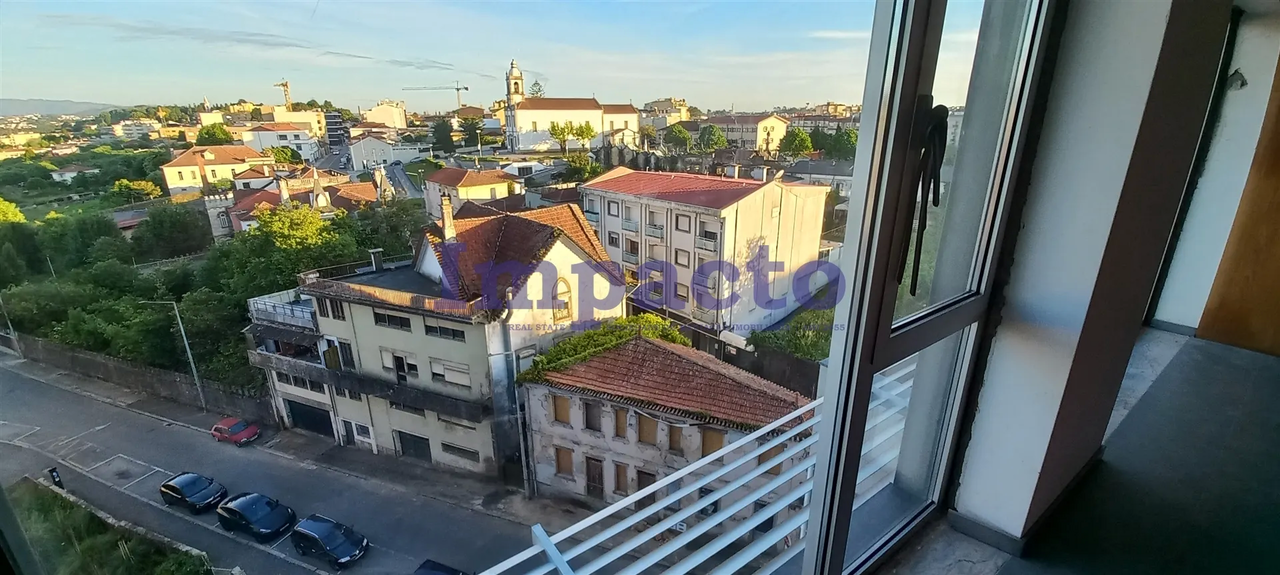 Escritrio - So Joo da Madeira, So Joo da Madeira, Aveiro - Miniatura: 1/9