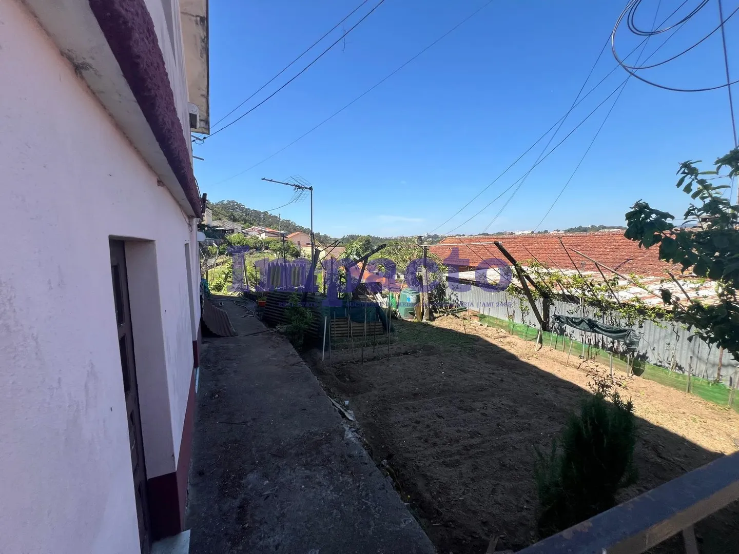 Moradia T3 - Vila de Cucujes, Oliveira de Azemis, Aveiro - Miniatura: 4/9